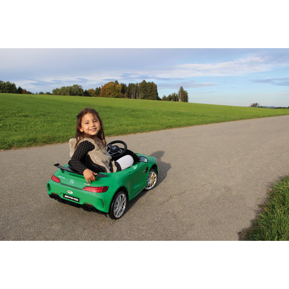 Ride-on Mercedes-AMG GT R grün 2,4GHz 12V - Traptreckerde